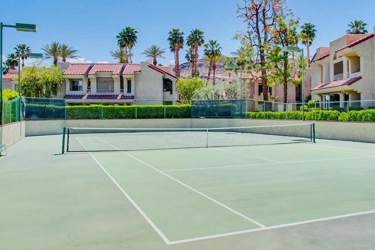 Thebrio Palm Springs Daire
